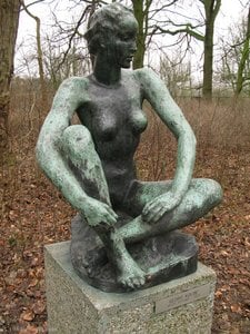 Grote Zittende, (1929) — Georg Kolbe
