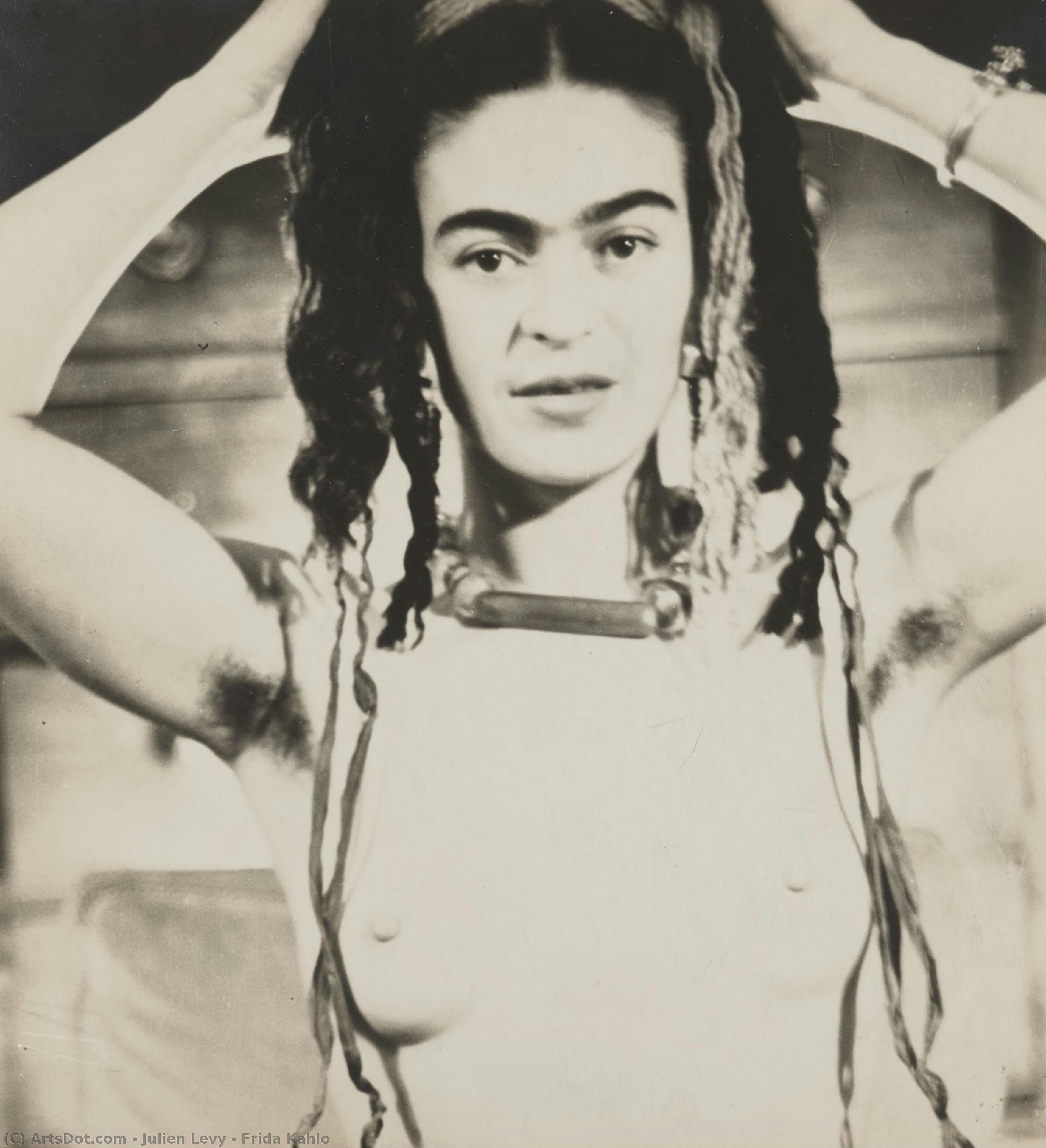 Frida Kahlo — Julien Levy
