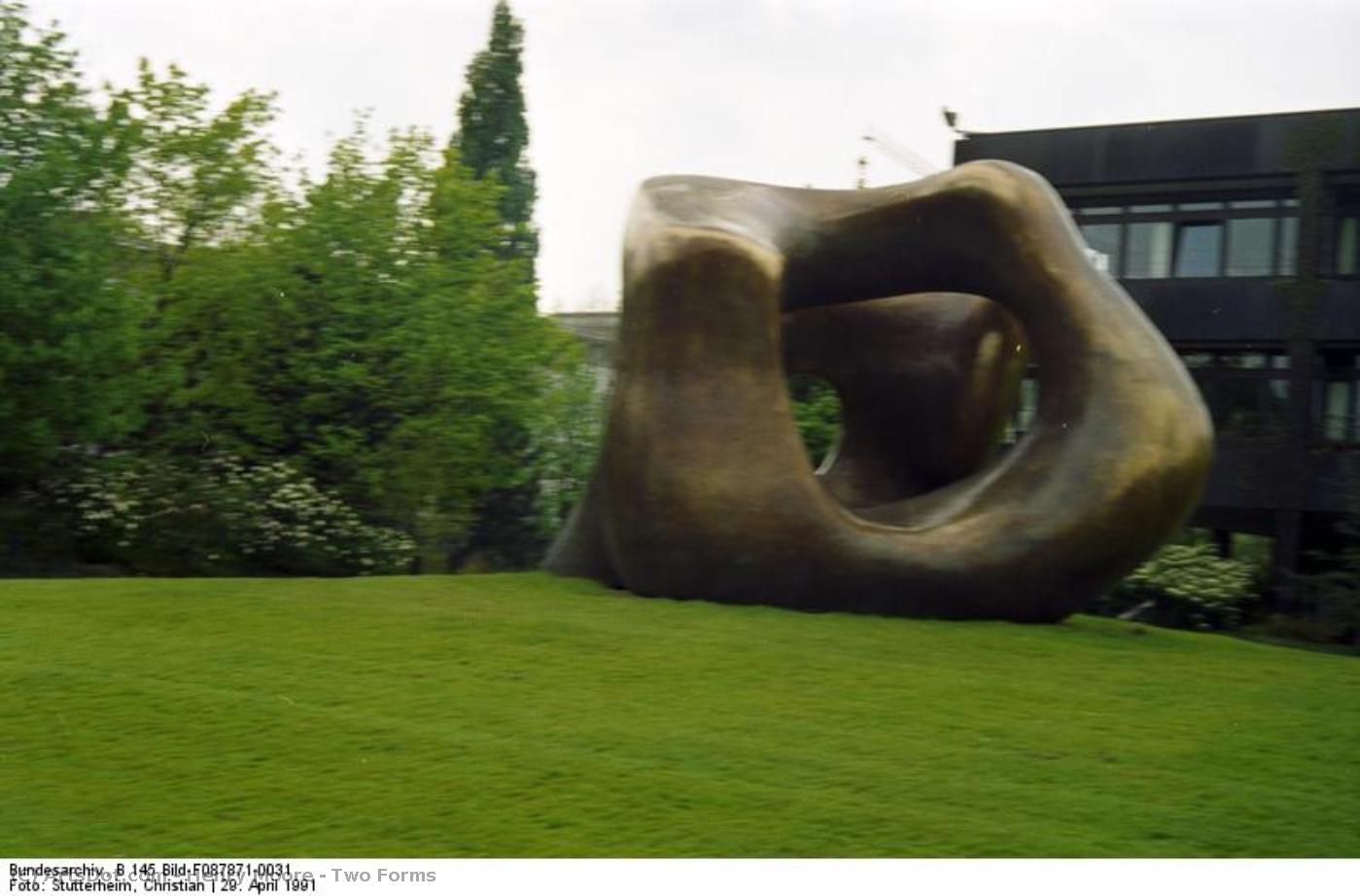 Henry Moore - Two Forms