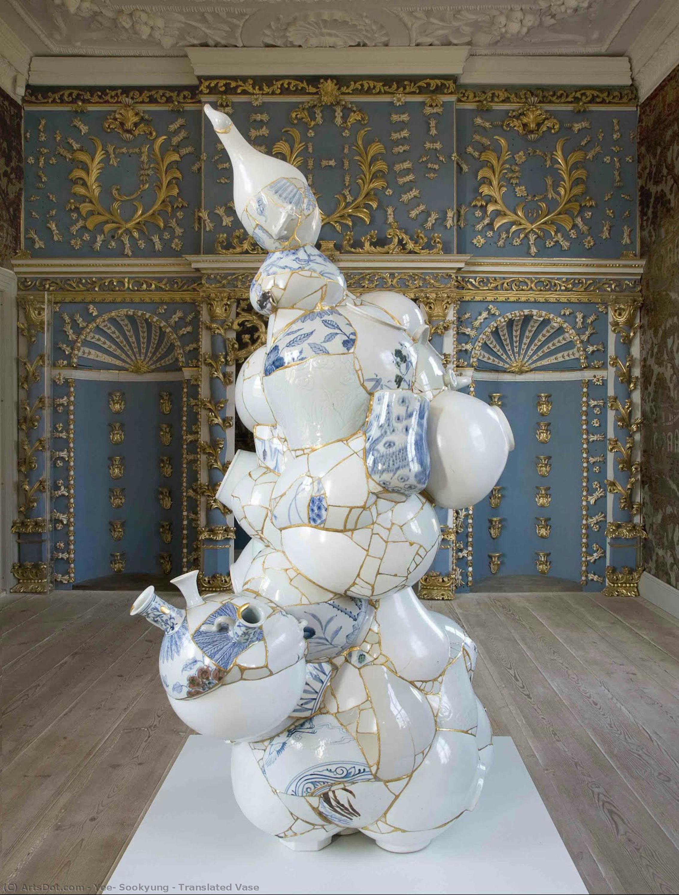Translated Vase — Yee, Sookyung