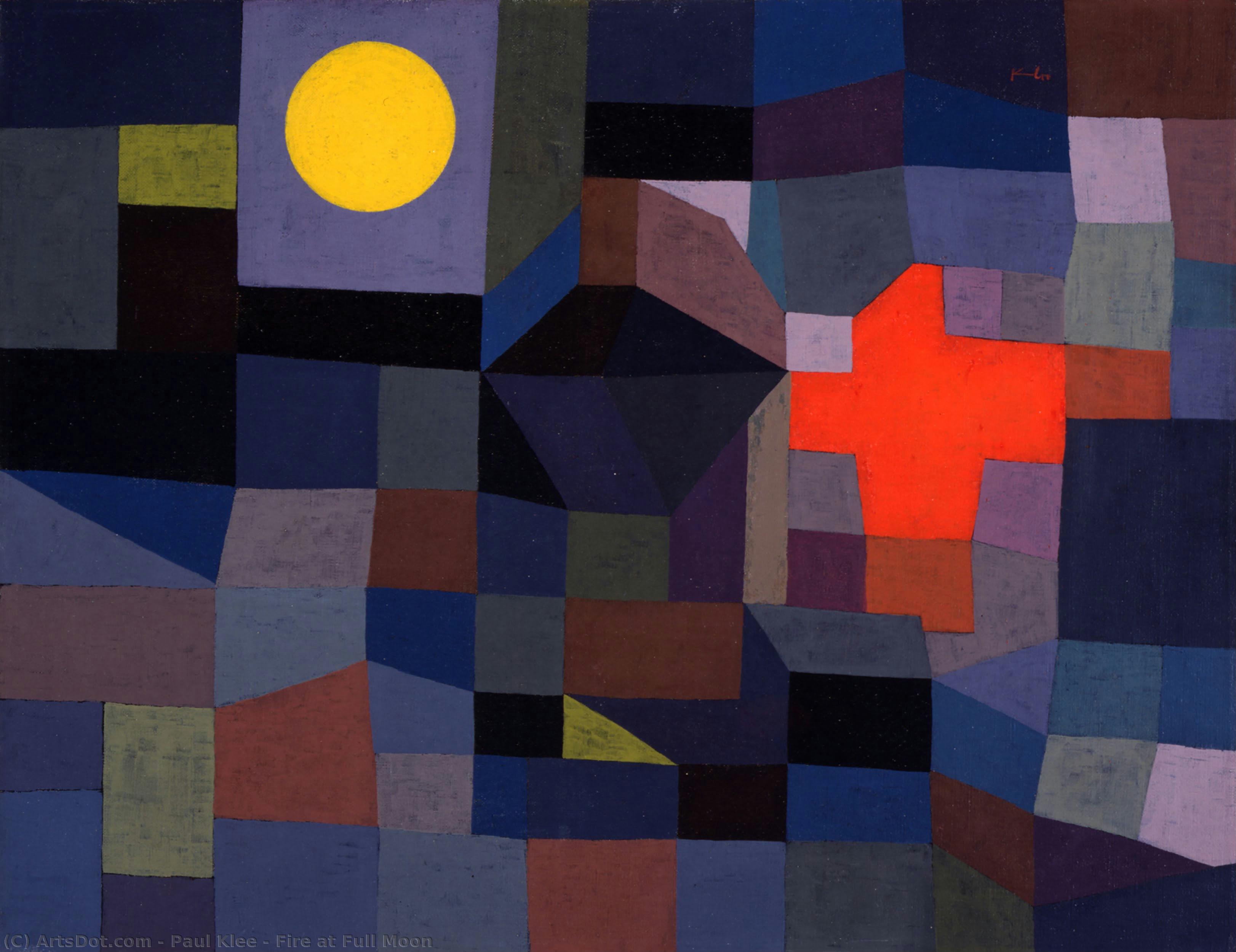 Polis Klė - Fire at Full Moon